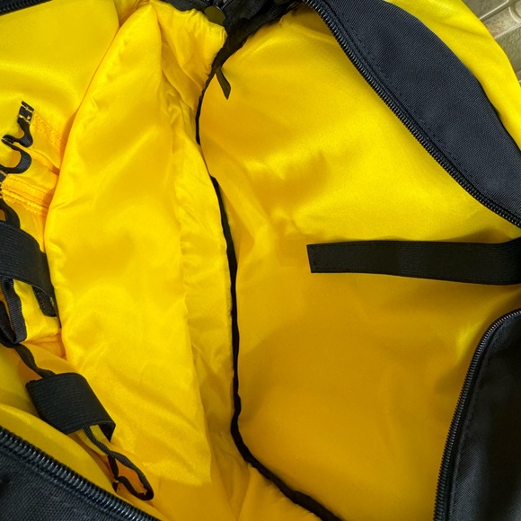 Lance Armstrong Live Strong Black Yellow High End Laptop Bag MINTY - Picture 10 of 11